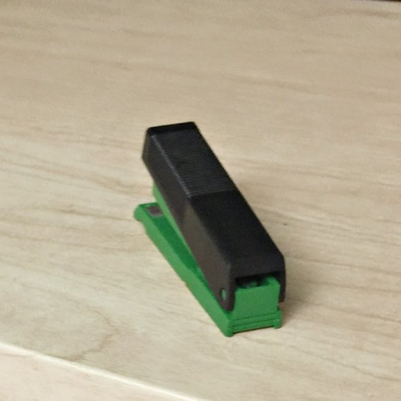 Vintage Titch Stapler Tiny Mini Small Green Black Plastic Germany 3 1/2" - Picture 3 of 9